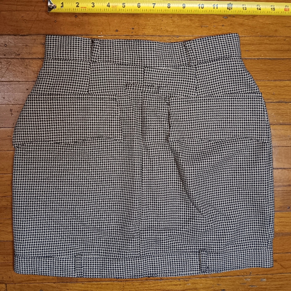 Street Code skirt - Picture 2 of 3